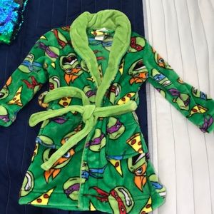 Boys 4T TNMT bath robe